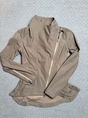 Lululemon Ride On Blazer Fossil Gray Taupe Asymmetrical Zip Moto Jacket Size6